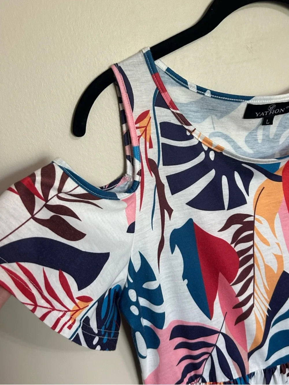 ❤️5 FOR $25❤️ White Tropical Leaf Print Cold Shoulder Tiered Midi Dress Size L - Picture 3 of 10